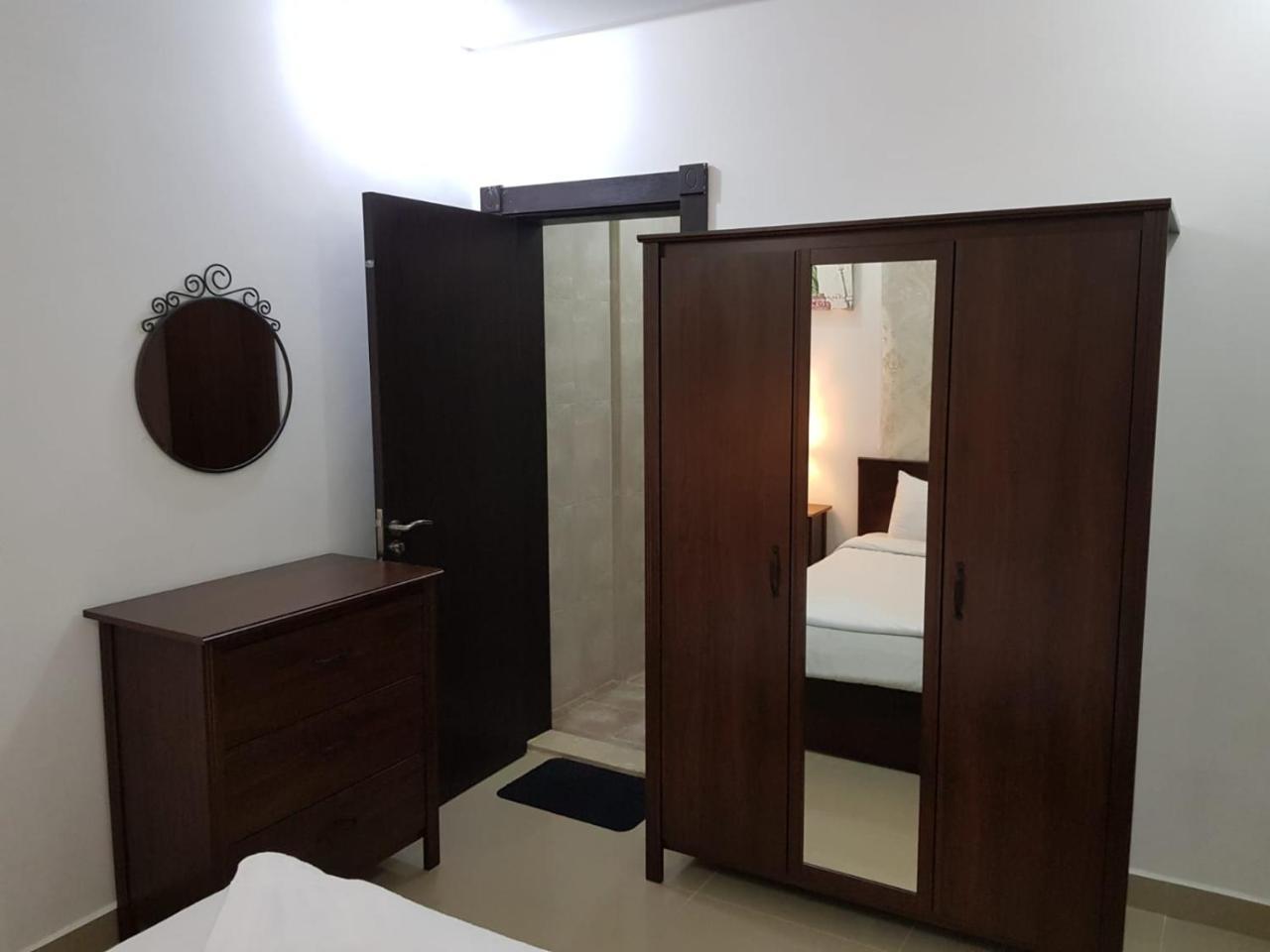 Heidelberg Apartment Кувейт Екстериор снимка