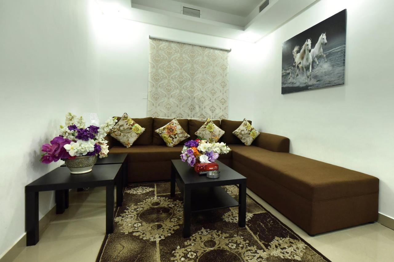Heidelberg Apartment Кувейт Екстериор снимка