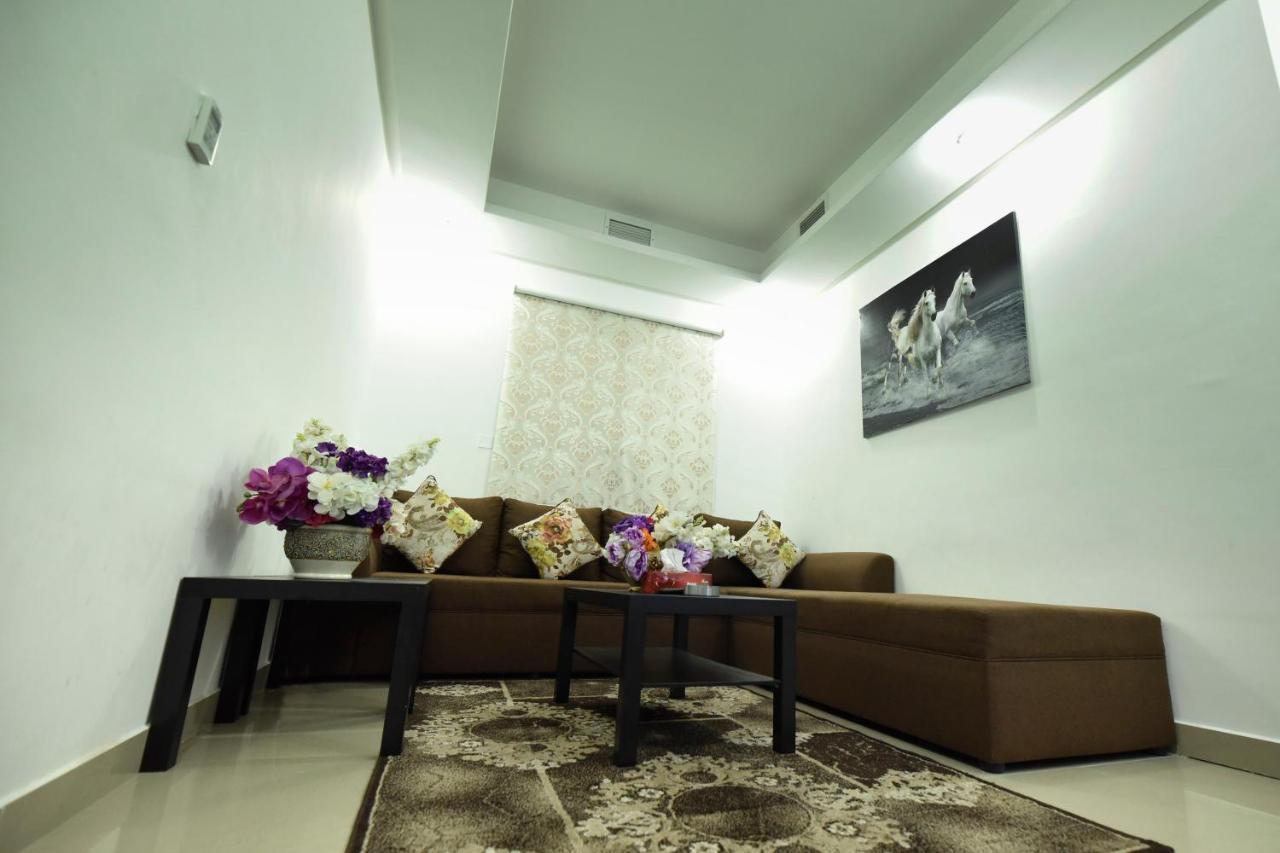 Heidelberg Apartment Кувейт Екстериор снимка