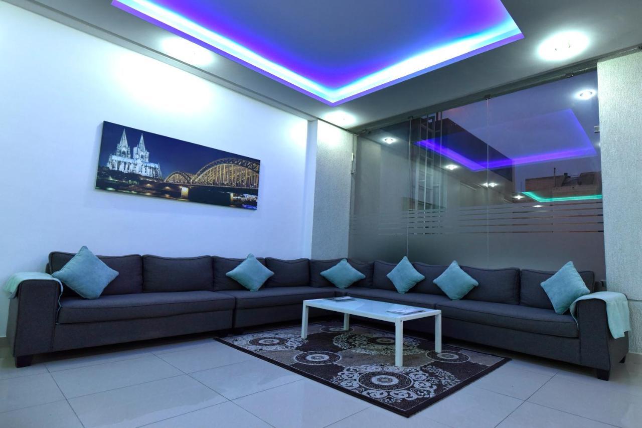 Heidelberg Apartment Кувейт Екстериор снимка