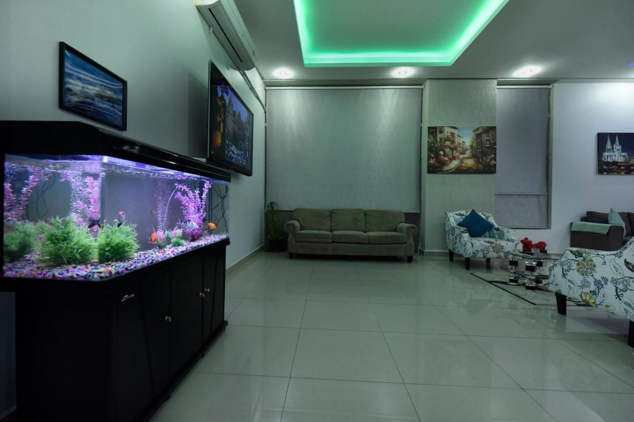 Heidelberg Apartment Кувейт Екстериор снимка