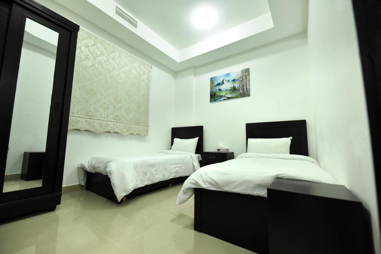 Heidelberg Apartment Кувейт Екстериор снимка