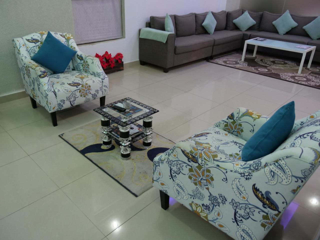 Heidelberg Apartment Кувейт Екстериор снимка
