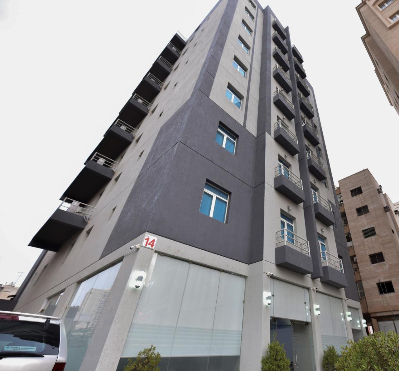 Heidelberg Apartment Кувейт Екстериор снимка